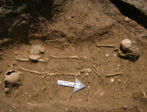 Inhumation with ceramic grave goods